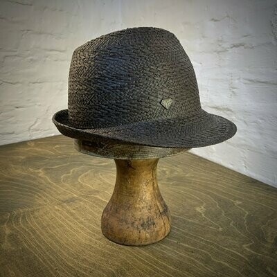 1930 TRILBY maroon 1930 TRILBY maroon