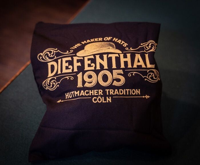 Cap bag