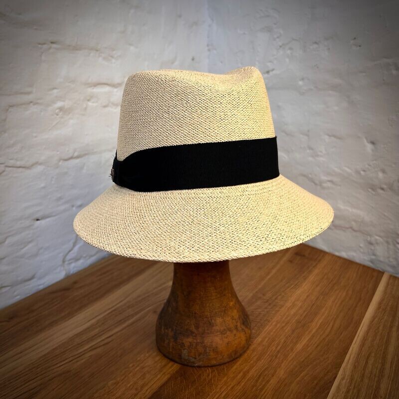 1935 LADY TRILBY PANAMA QUITO
