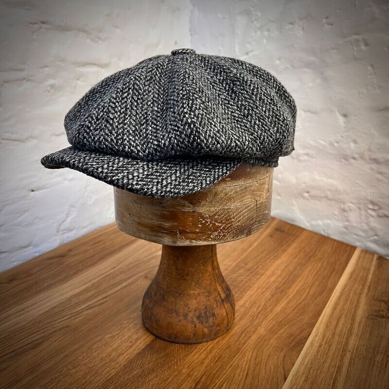 1920 NEWSBOY Feather Weight