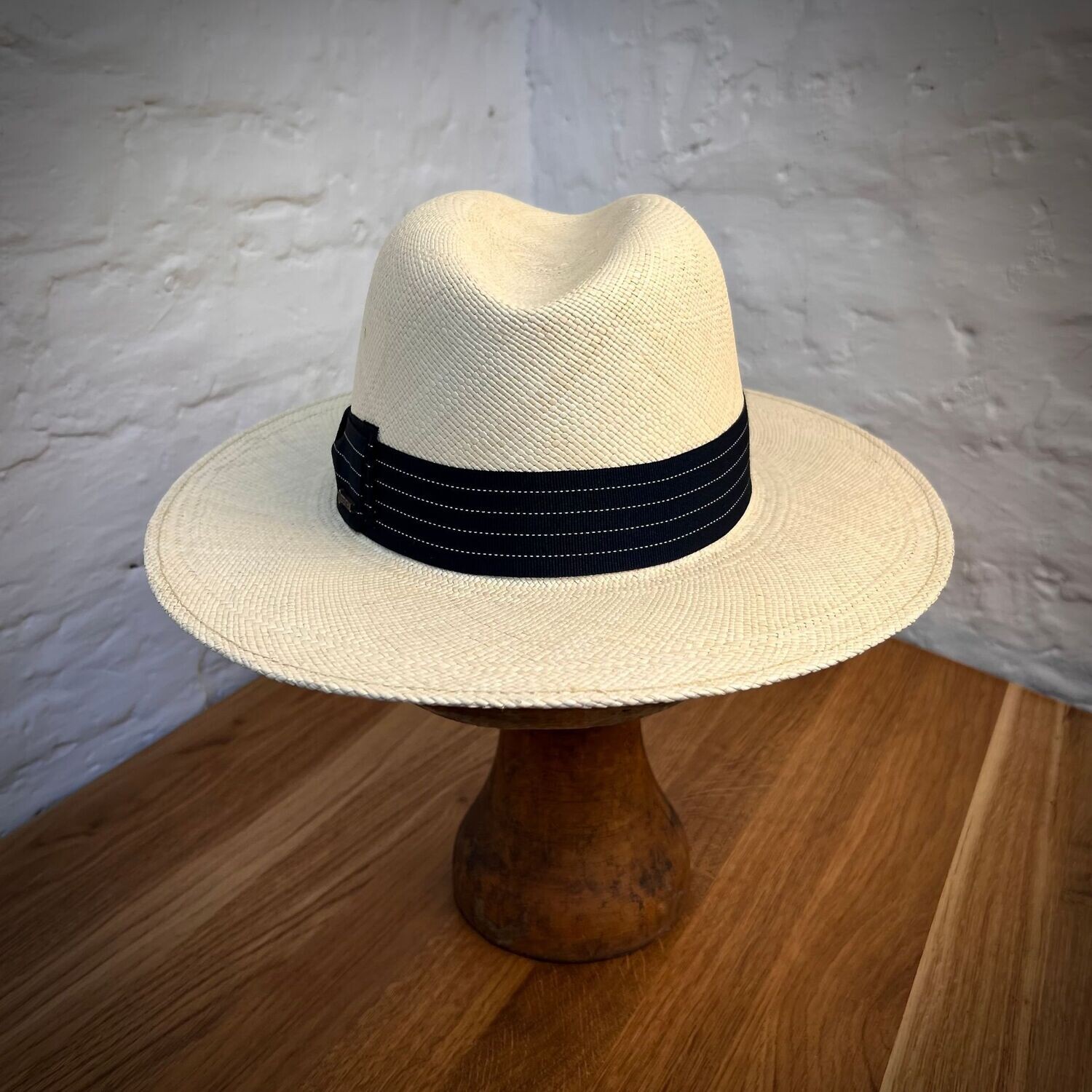 Black panama hat hot sale
