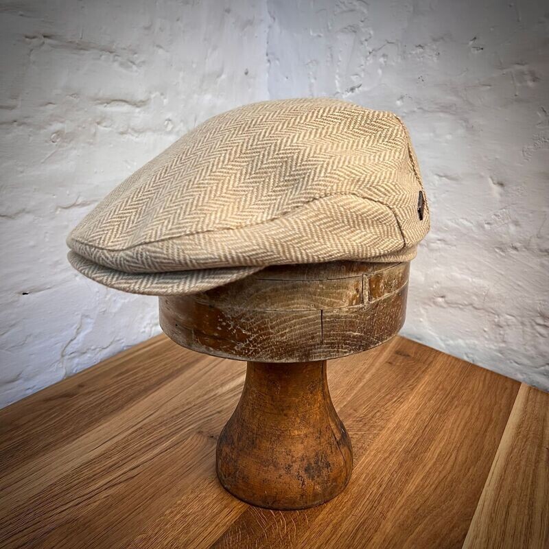 1928 DANDY CAP Faded Bone