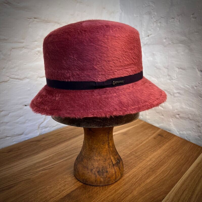 1930 HAUBE Rose Melusine