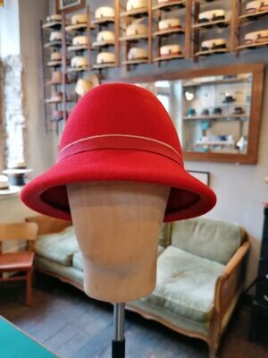 Bucket Hat, Rot handgefertigt