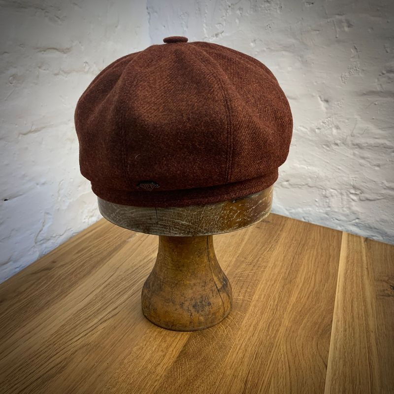 1957 BARETT Maroon