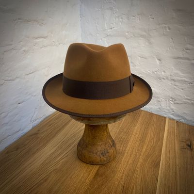 1928 TRILBY Rehbraun