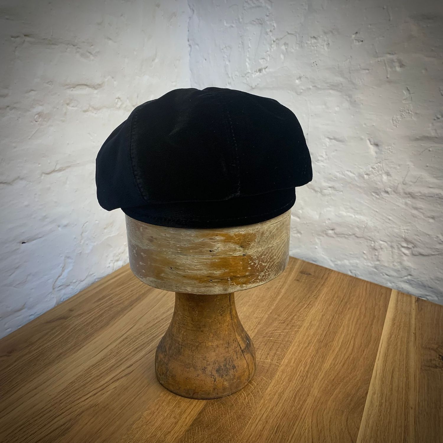 1957 BARETT Black Velvet