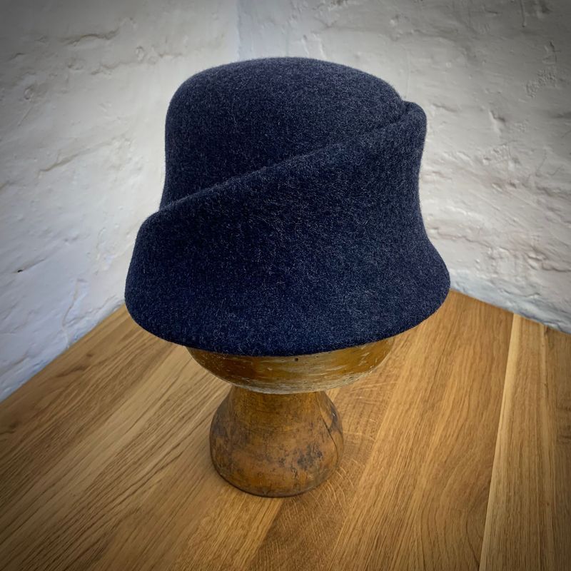 1910 HAUBENHUT Night Blue