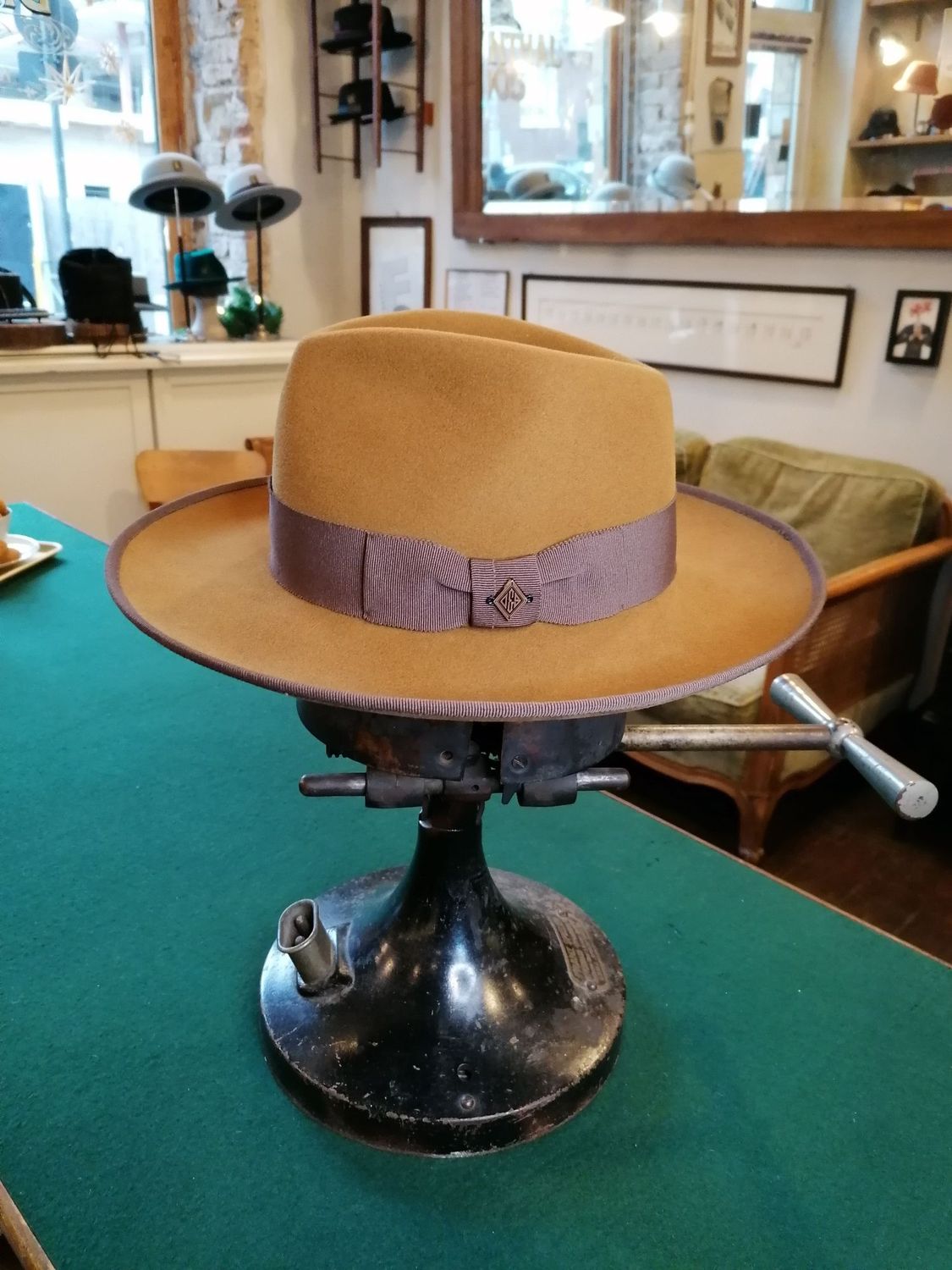 FEDORA Cashmere, handgefertigt, Größe 57 cm