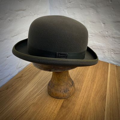 unsere BOWLER & TOP HATS