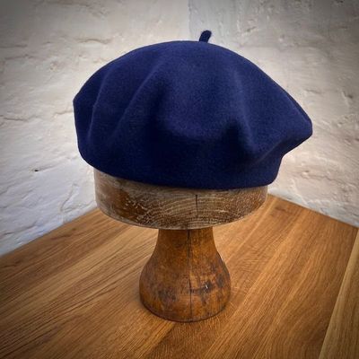 BASKE AUS SCHURWOLLE Crown Blue
