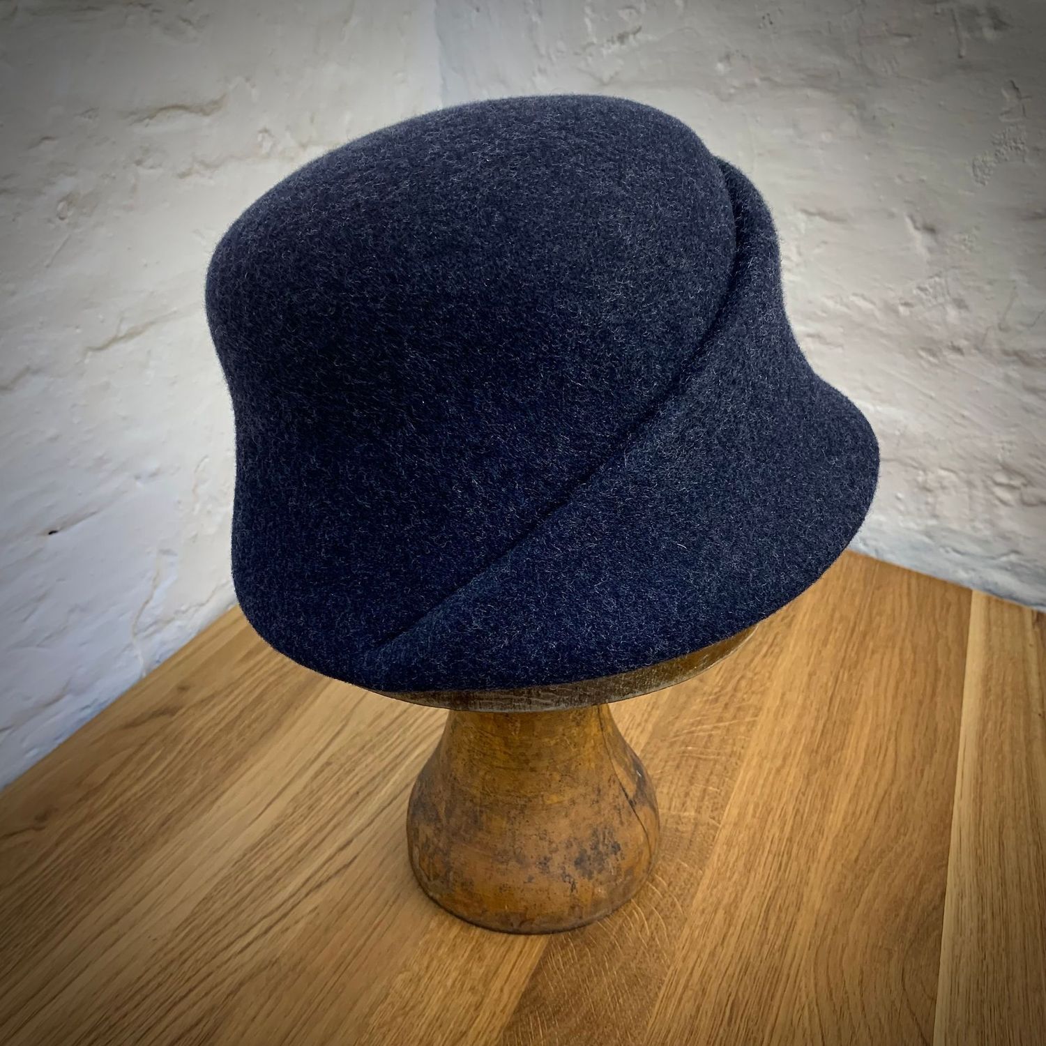 1910 HAUBENHUT Night Blue