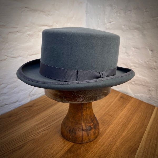 1890 TOPHAT Erz