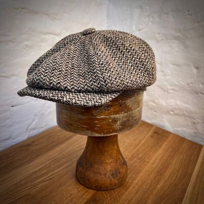 1920 NEWSBOY Furrows Brown