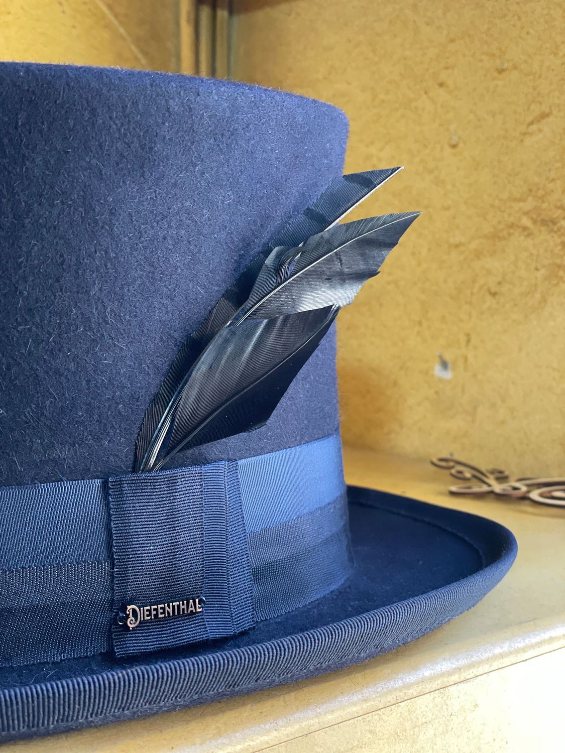 SCHAUFENSTER 4