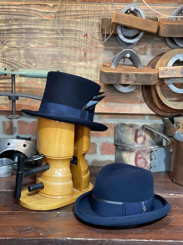 SCHAUFENSTER 1