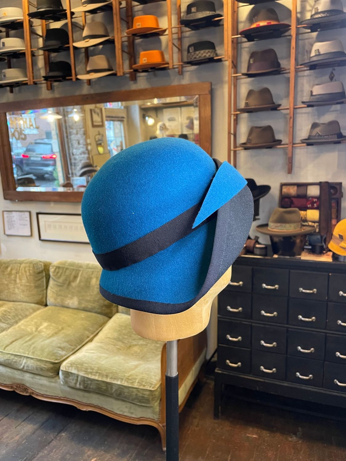 SCHAUFENSTER 17