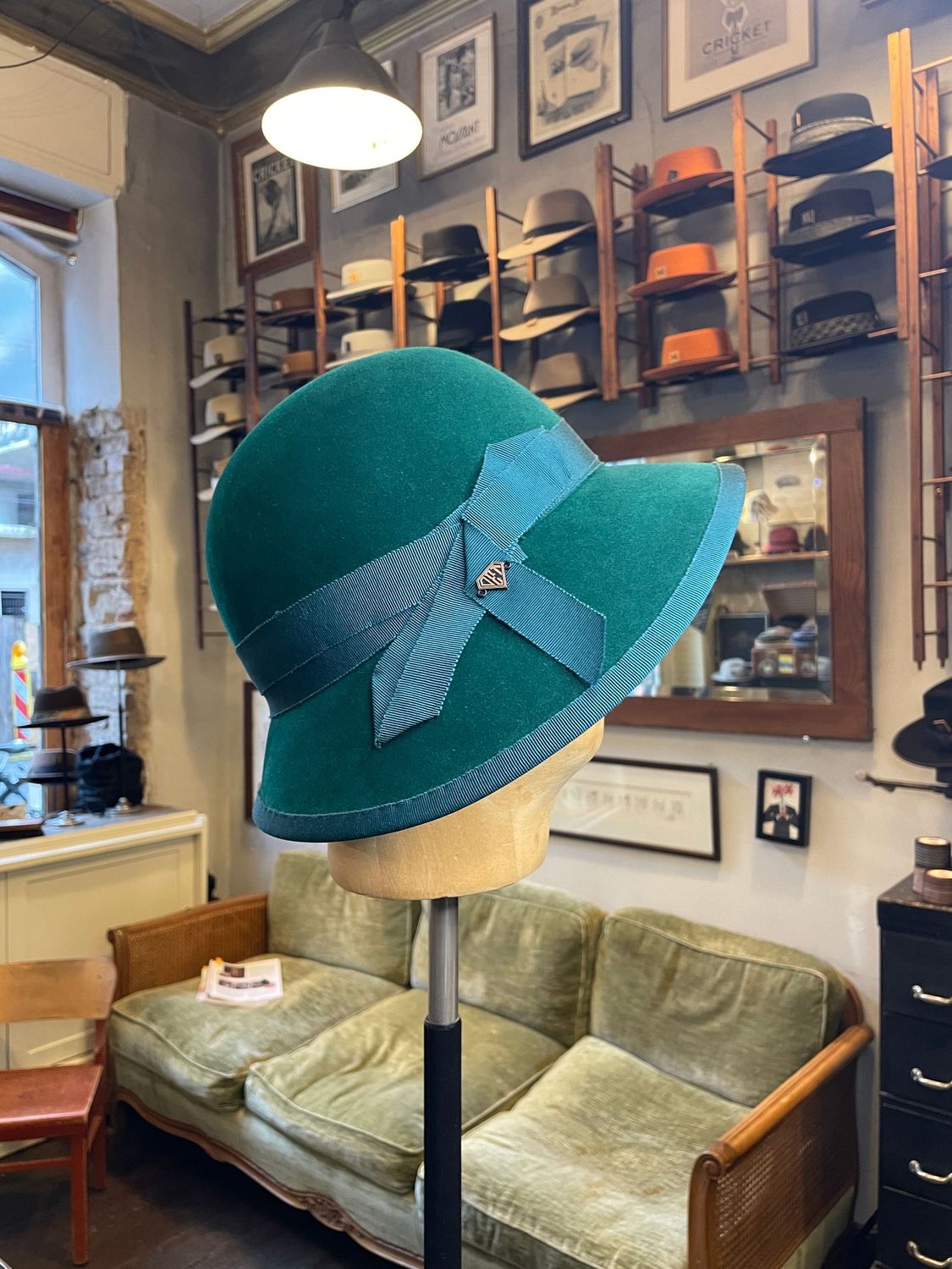 SCHAUFENSTER 30