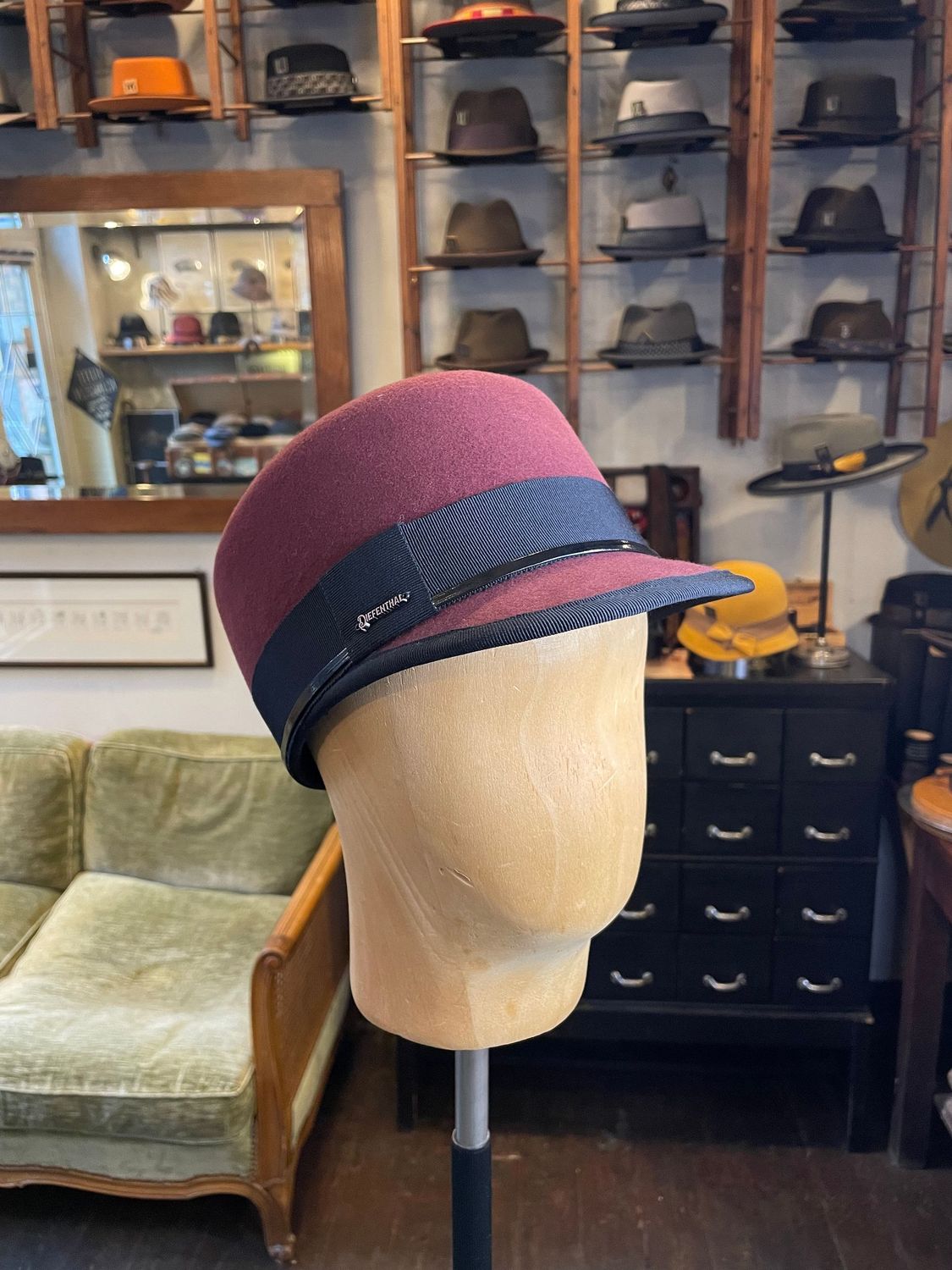 SCHAUFENSTER 18