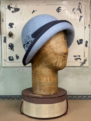 SCHAUFENSTER 35 Anzahlung Anfertigung