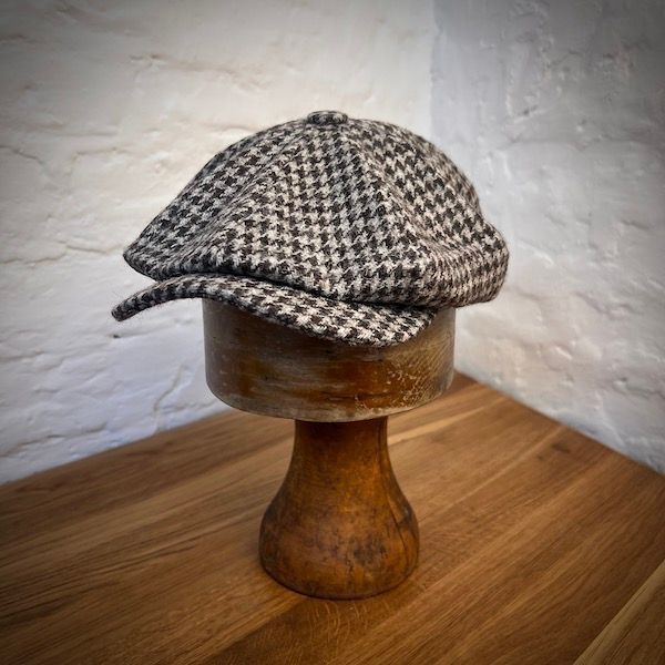 1920 NEWSBOY Teeswater