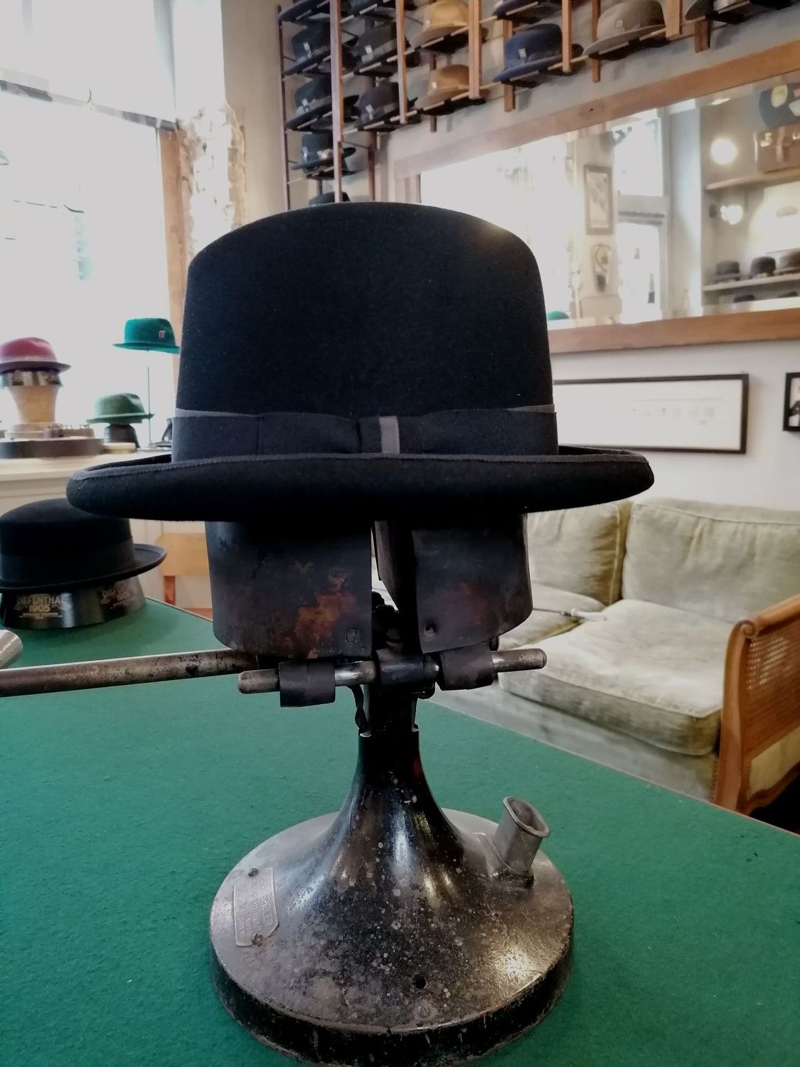 HOMBURG hoher Kopf, feiner Haarfilz, handgefertigt