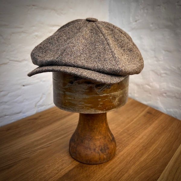 1920 NEWSBOY Brown Pepper 1920 NEWSBOY Brown Pepper