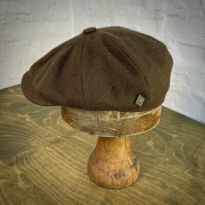 1920 NEWSBOY Bearskin 1920 NEWSBOY Bearskin