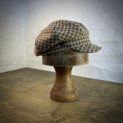 1920 BALLON Light Brown Squares