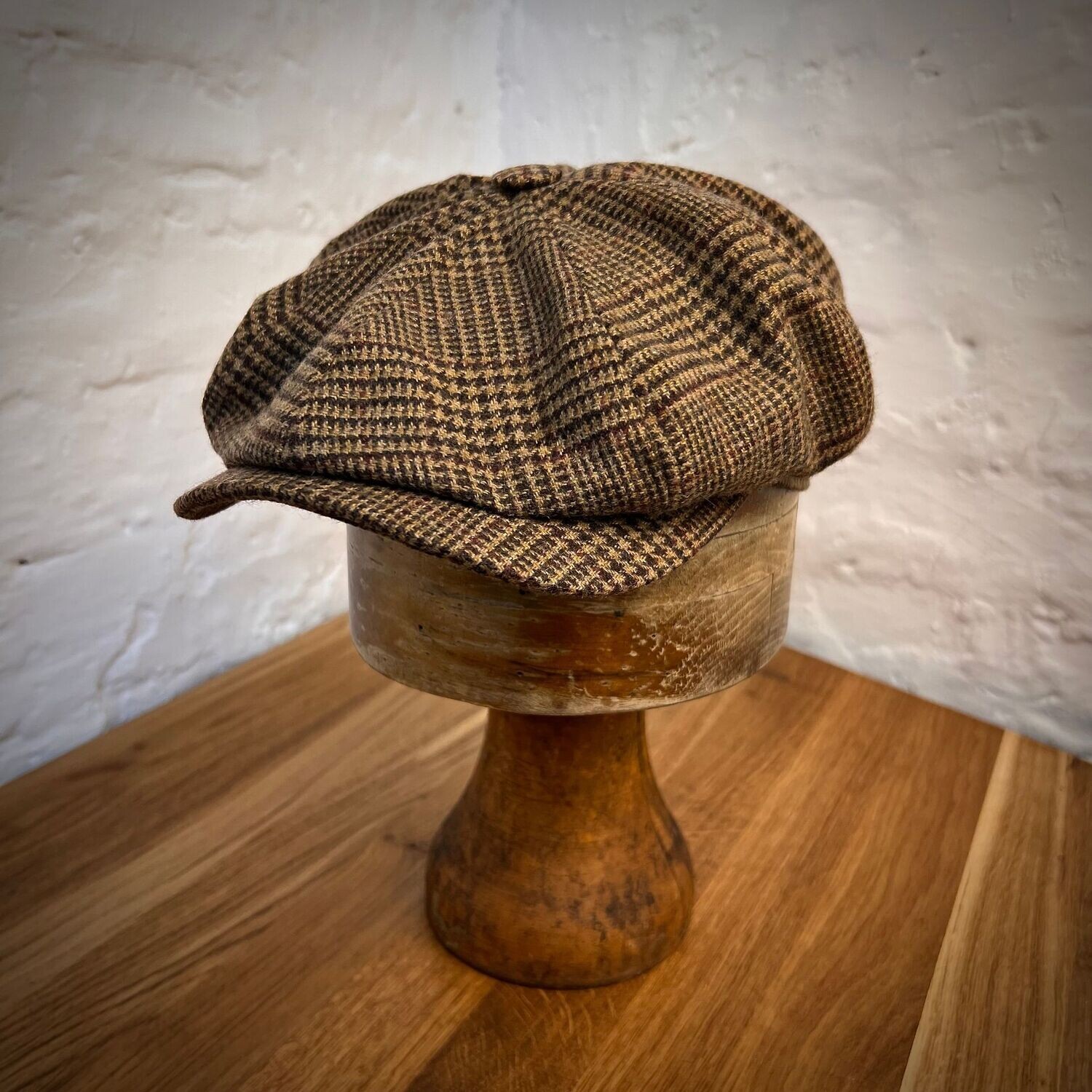 1920 NEWSBOY + Four Edge Brown