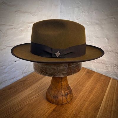 1869 COWHANDS Beaver
