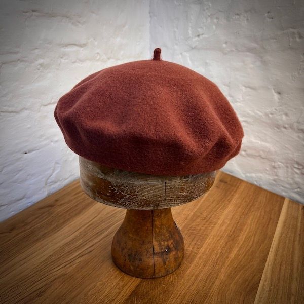 BASKE AUS SCHURWOLLE 4. Hot Chocolate