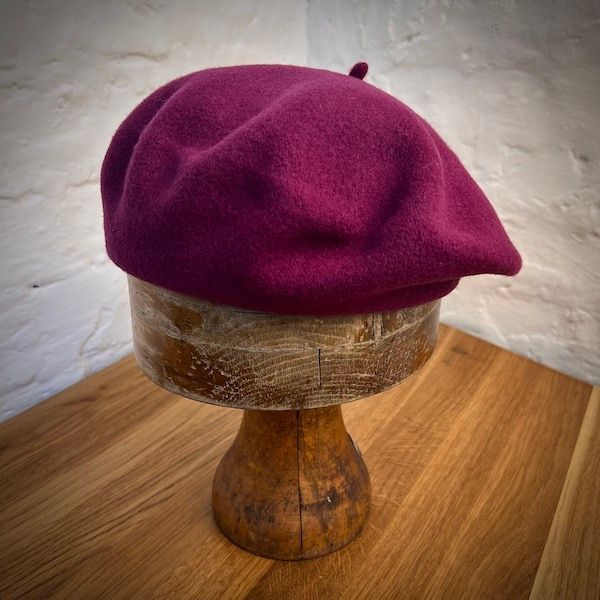 BASKE AUS SCHURWOLLE 7. Fig BASKE AUS SCHURWOLLE 7. Fig