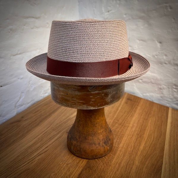 1940 PORK PIE Hanf Sand