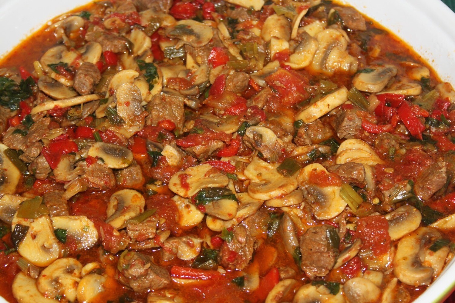 MUSHROOM CHICKEN SAUTEE MUSHROOM CHICKEN SAUTEE