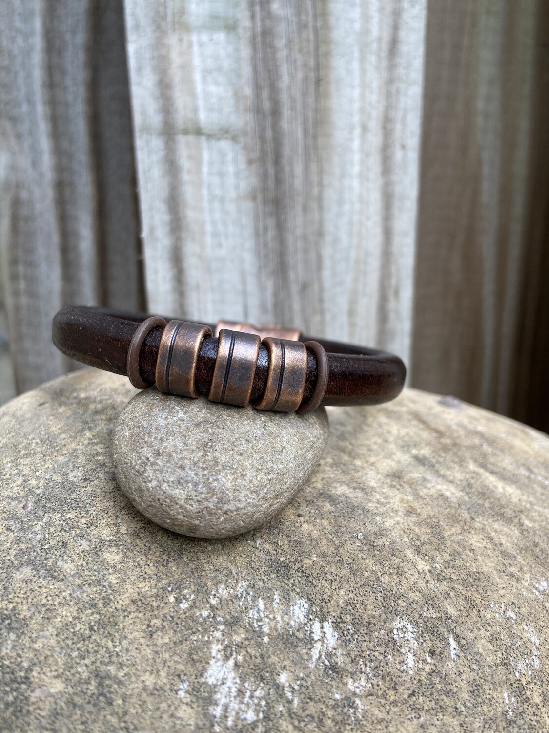 Unisex copper and leather bracelet