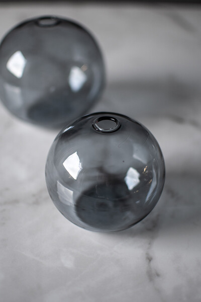 Storefactory Vase Hult - graue Glasvase