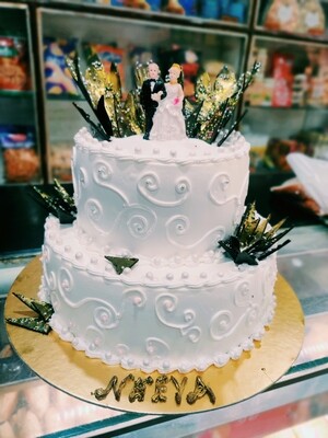 Two Tier Cake Golden Chocolate