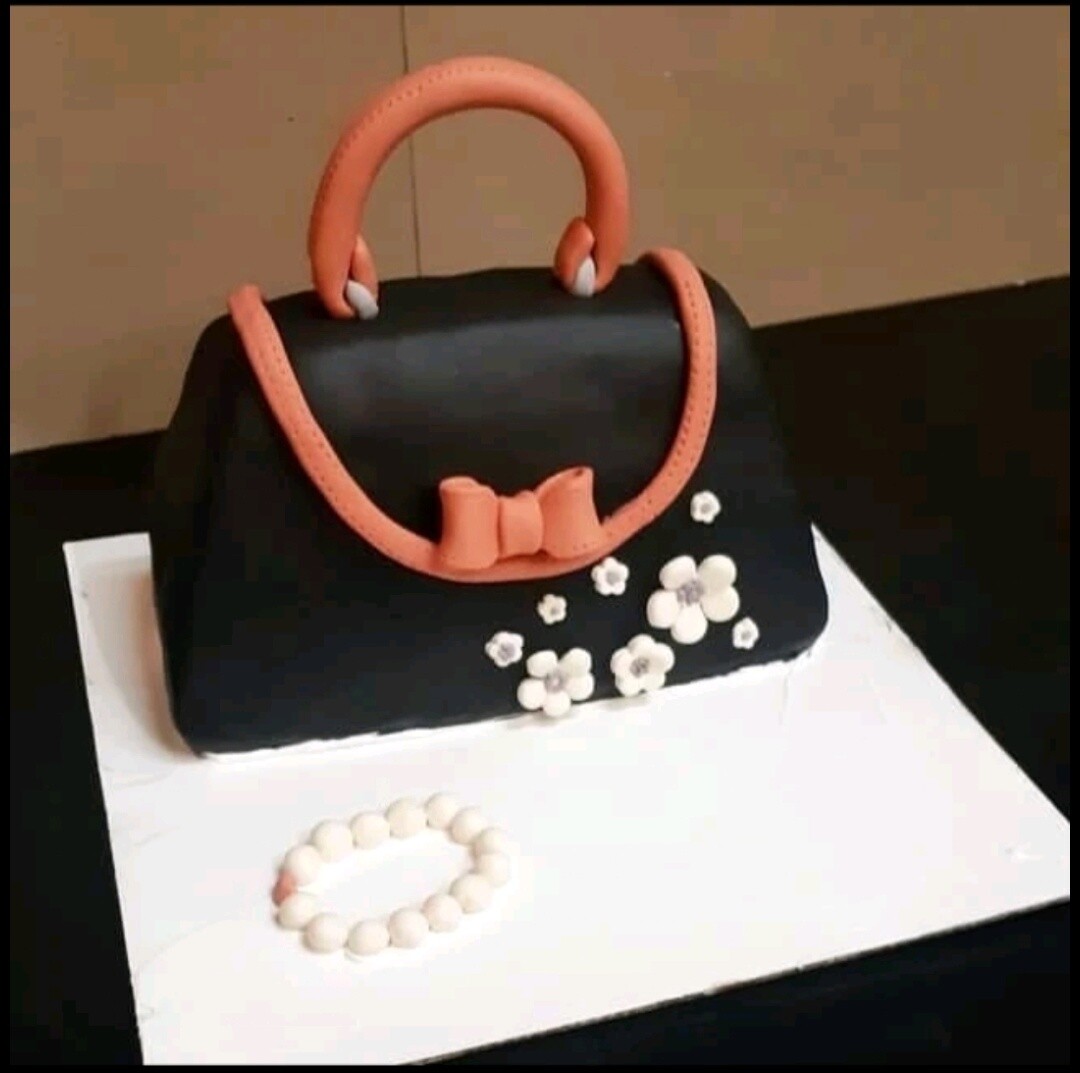 Purse Cake