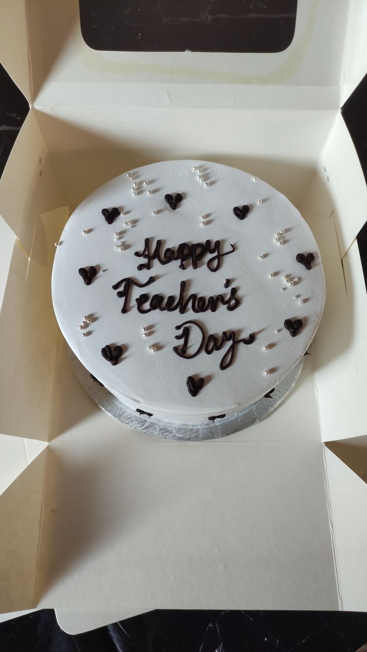 Teacher&#39;s day cake 7