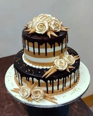 2 Tier Cake