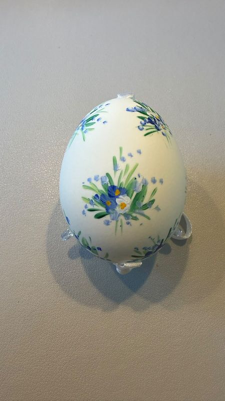 Osterei - blaue Blüten E9