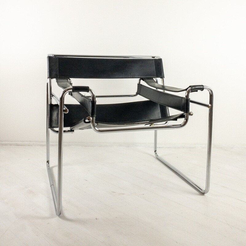 Sedia stile Wassily di Knoll design Marcel Breuer