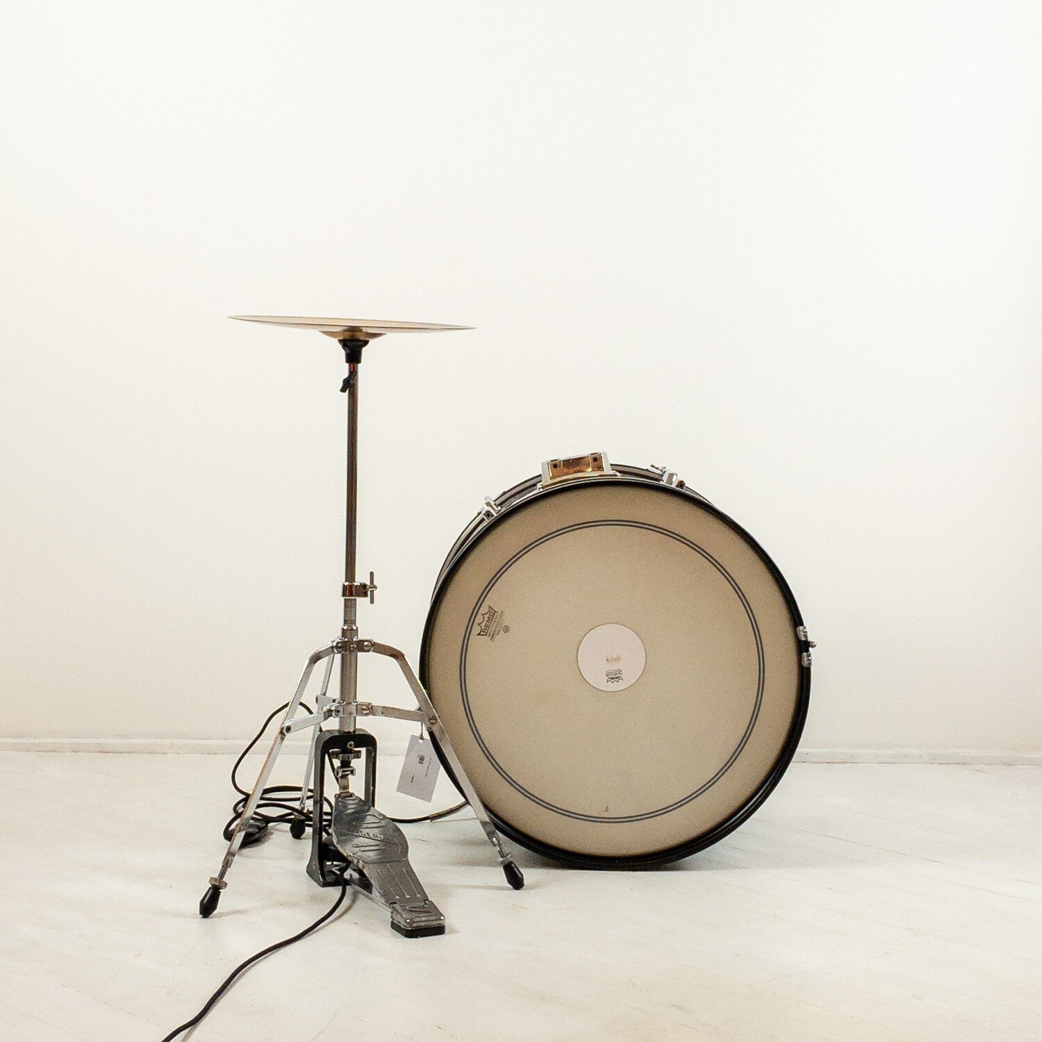 Battery Lamp by Mauro Grillo