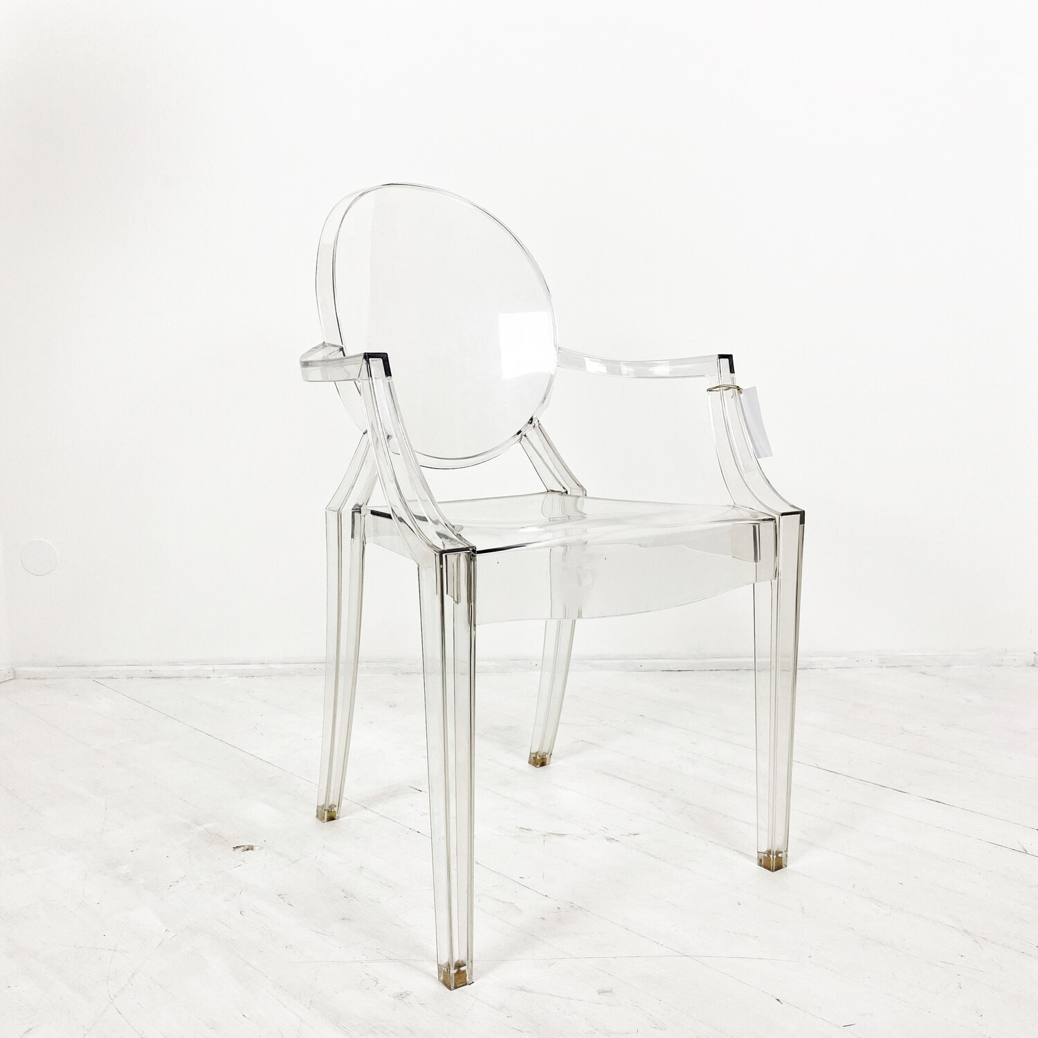 Poltroncina Kartell Louis Ghost design Philippe Starck