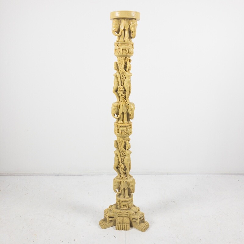 Indian pedestal