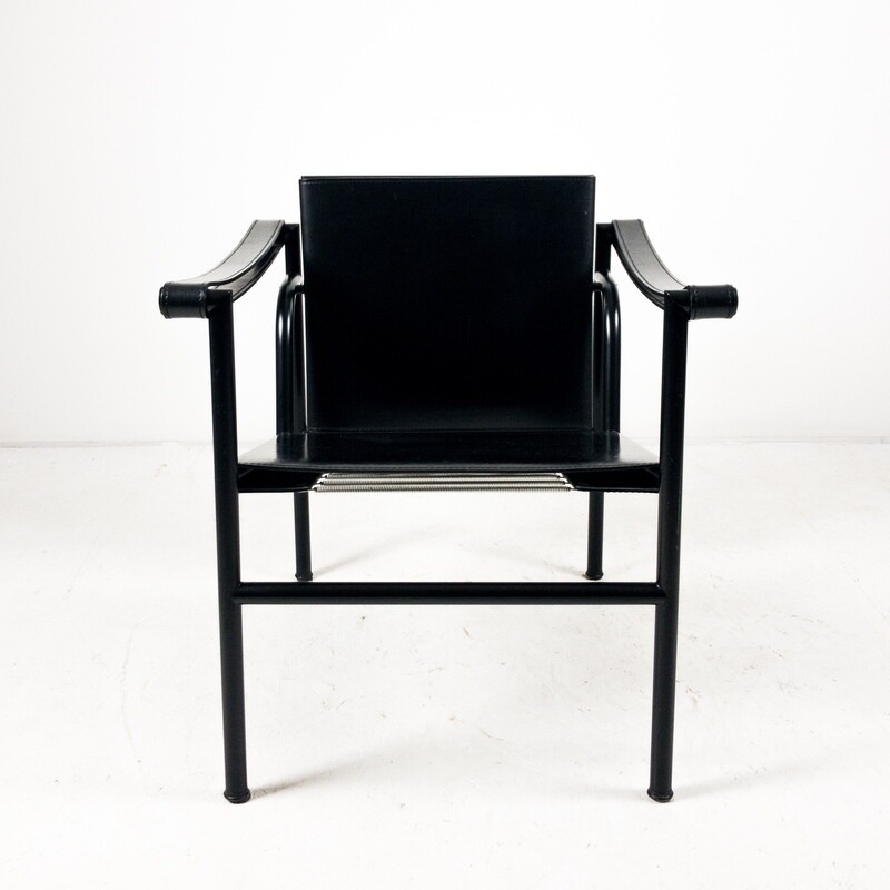 LC1 armchair design Le Corbusier, Pierre Jeanneret, Charlotte Perriand for Cassina