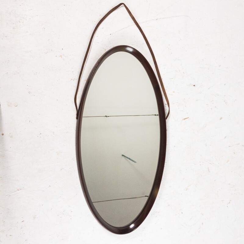 Oval mirror from the 1970s