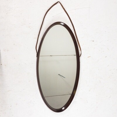 Oval mirror from the 1970s