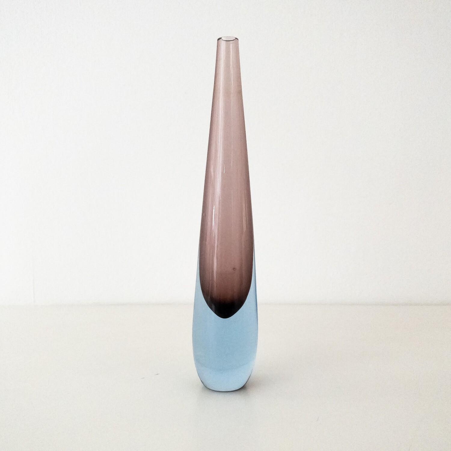 Teardrop vase in Murano glass Salviati, Italy 1960s